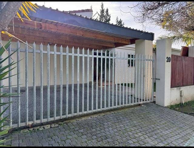 3 BEDROOM PROPERTY TO RENT IN WELLWAY PARK